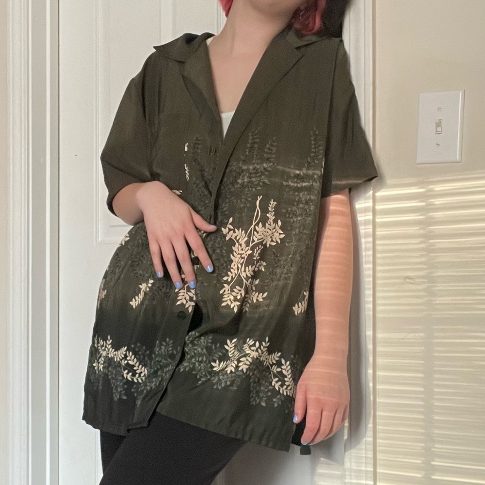 (ON HOLD) short-sleeve green designed button down